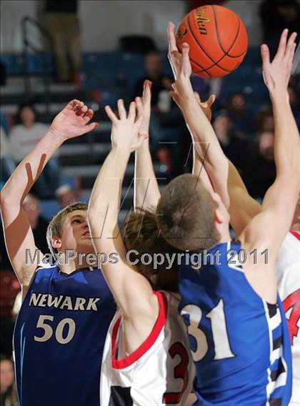 Thumbnail 3 in Nokomis vs. Newark (2011 Riverton Shootout) photogallery.