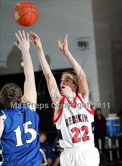Thumbnail 3 in Nokomis vs. Newark (2011 Riverton Shootout) photogallery.