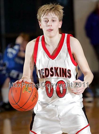 Thumbnail 1 in Nokomis vs. Newark (2011 Riverton Shootout) photogallery.