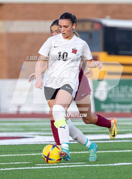 Thumbnail 3 in St. Michael vs. E.D. White(LHSAA DIVISION III Regional Playoff) photogallery.