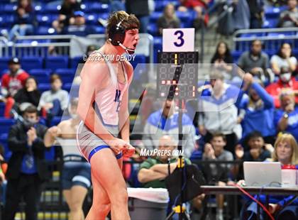 Thumbnail 2 in UIL State Championships - 6A 182lb Final photogallery.