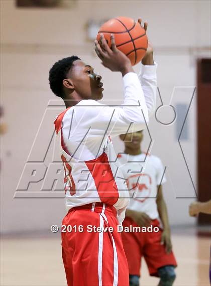 Thumbnail 3 in St. Augustine vs Riverside Academy photogallery.