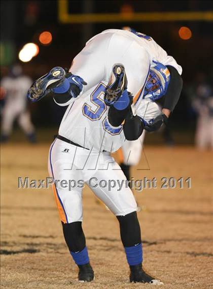 Thumbnail 1 in Lincolnton vs. Carver (NCHSAA 2A Semifinal) photogallery.