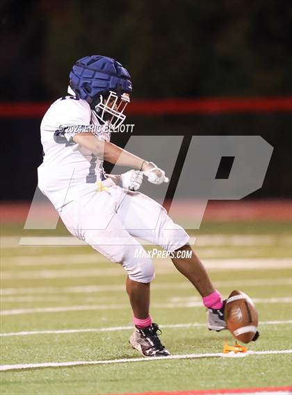 Thumbnail 3 in Oil City vs Meadville (PIAA D10 4A Semifinal) photogallery.