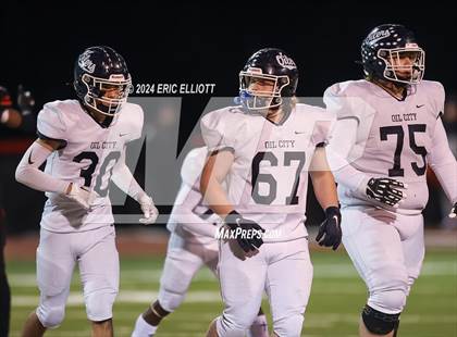 Thumbnail 2 in Oil City vs Meadville (PIAA D10 4A Semifinal) photogallery.
