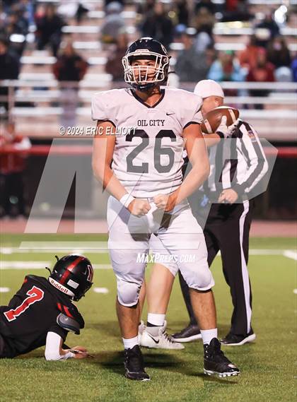Thumbnail 2 in Oil City vs Meadville (PIAA D10 4A Semifinal) photogallery.