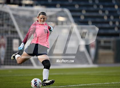 Thumbnail 2 in Lutheran vs. Evergreen (CHSAA 4A Championship) photogallery.