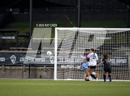 Thumbnail 2 in Lutheran vs. Evergreen (CHSAA 4A Championship) photogallery.