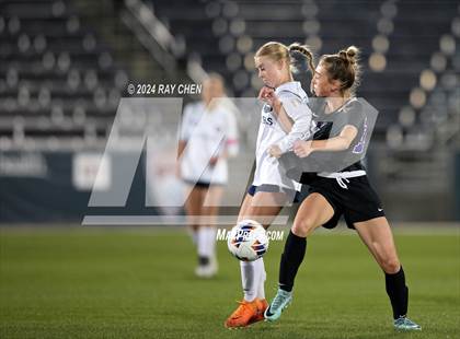 Thumbnail 2 in Lutheran vs. Evergreen (CHSAA 4A Championship) photogallery.