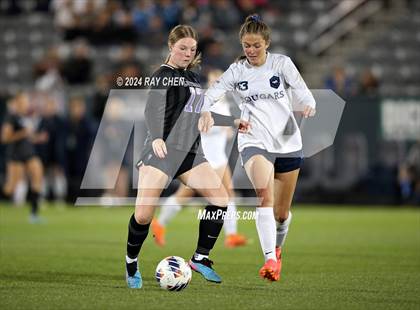 Thumbnail 1 in Lutheran vs. Evergreen (CHSAA 4A Championship) photogallery.