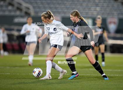 Thumbnail 1 in Lutheran vs. Evergreen (CHSAA 4A Championship) photogallery.