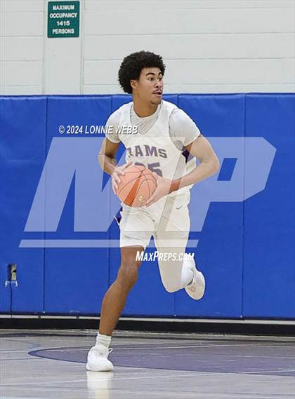 Thumbnail 1 in Clarkstown North vs. Somers (Pelham Booster Club Tournament) photogallery.