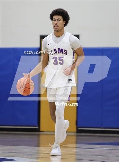 Thumbnail 2 in Clarkstown North vs. Somers (Pelham Booster Club Tournament) photogallery.