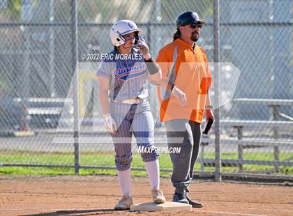 Thumbnail 3 in Clairemont @ Grossmont photogallery.