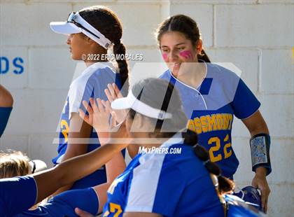 Thumbnail 3 in Clairemont @ Grossmont photogallery.