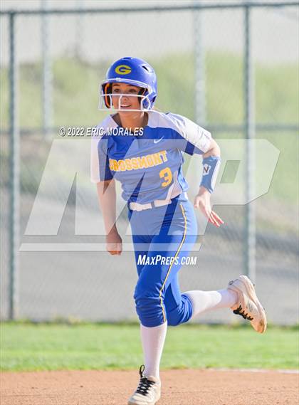 Thumbnail 2 in Clairemont @ Grossmont photogallery.