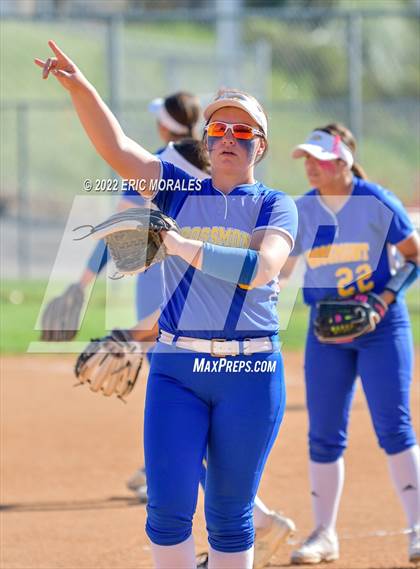 Thumbnail 1 in Clairemont @ Grossmont photogallery.