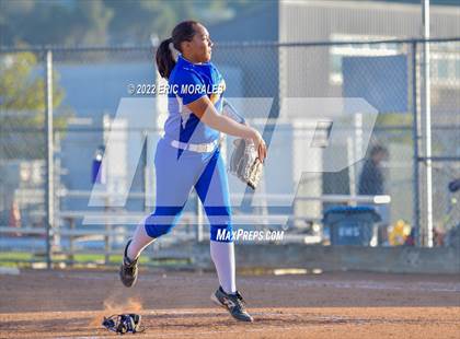 Thumbnail 2 in Clairemont @ Grossmont photogallery.