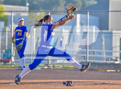 Thumbnail 1 in Clairemont @ Grossmont photogallery.