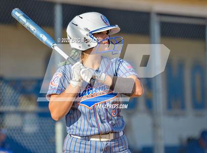 Thumbnail 1 in Clairemont @ Grossmont photogallery.