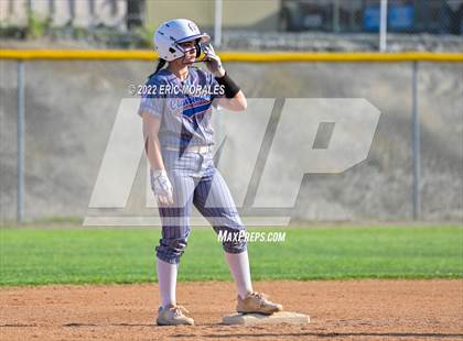 Thumbnail 3 in Clairemont @ Grossmont photogallery.