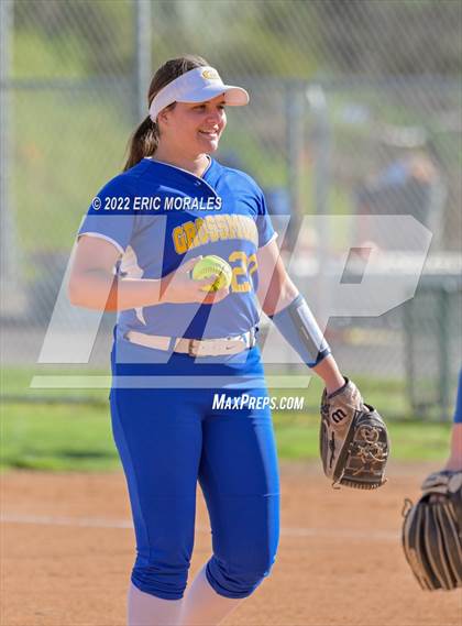 Thumbnail 3 in Clairemont @ Grossmont photogallery.