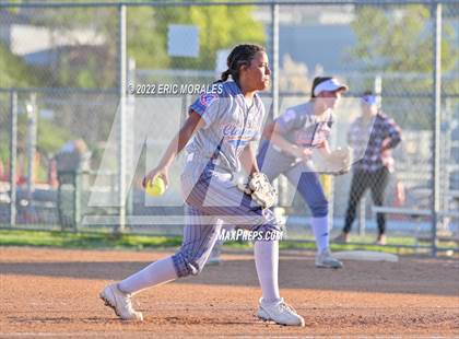 Thumbnail 1 in Clairemont @ Grossmont photogallery.