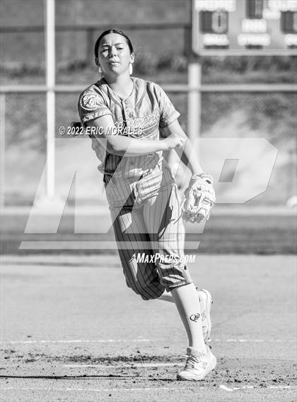 Thumbnail 1 in Clairemont @ Grossmont photogallery.