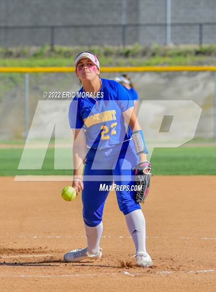 Thumbnail 1 in Clairemont @ Grossmont photogallery.