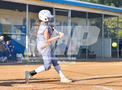 Thumbnail 3 in Clairemont @ Grossmont photogallery.
