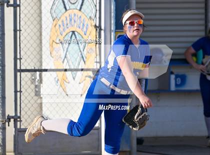 Thumbnail 2 in Clairemont @ Grossmont photogallery.
