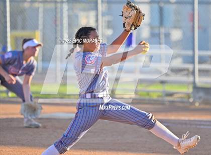 Thumbnail 3 in Clairemont @ Grossmont photogallery.