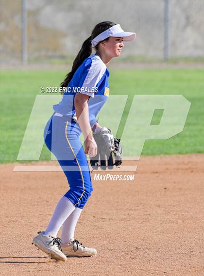 Thumbnail 1 in Clairemont @ Grossmont photogallery.