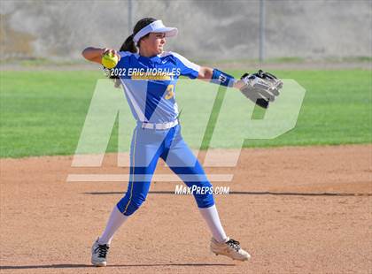 Thumbnail 1 in Clairemont @ Grossmont photogallery.