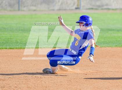 Thumbnail 1 in Clairemont @ Grossmont photogallery.