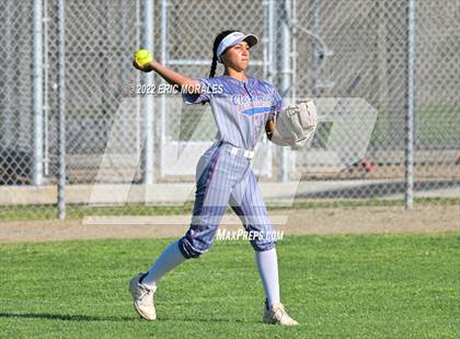 Thumbnail 3 in Clairemont @ Grossmont photogallery.