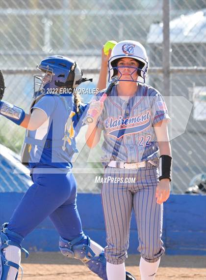 Thumbnail 3 in Clairemont @ Grossmont photogallery.