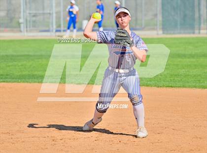 Thumbnail 3 in Clairemont @ Grossmont photogallery.