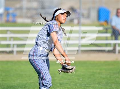 Thumbnail 1 in Clairemont @ Grossmont photogallery.