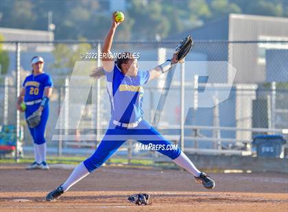 Thumbnail 2 in Clairemont @ Grossmont photogallery.
