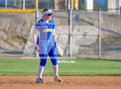 Thumbnail 3 in Clairemont @ Grossmont photogallery.