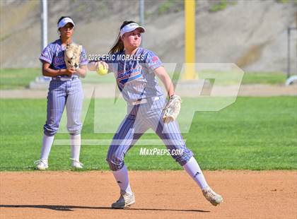 Thumbnail 1 in Clairemont @ Grossmont photogallery.