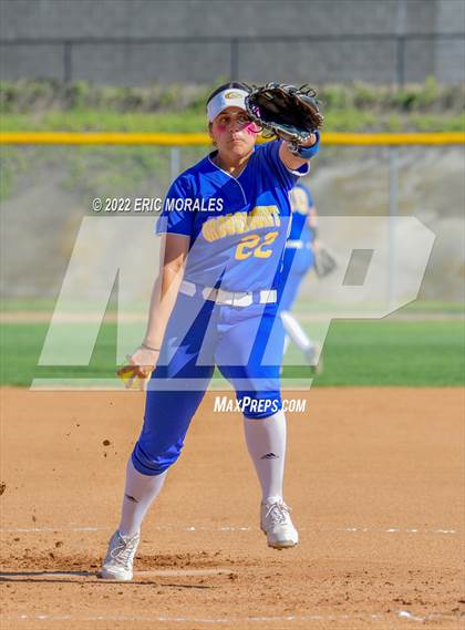 Thumbnail 3 in Clairemont @ Grossmont photogallery.