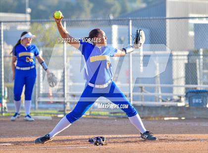 Thumbnail 2 in Clairemont @ Grossmont photogallery.