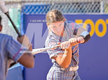 Thumbnail 1 in Clairemont @ Grossmont photogallery.