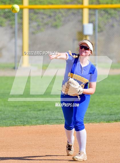 Thumbnail 1 in Clairemont @ Grossmont photogallery.