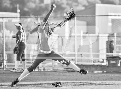 Thumbnail 2 in Clairemont @ Grossmont photogallery.