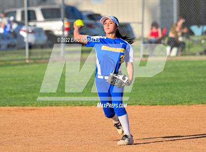 Thumbnail 2 in Clairemont @ Grossmont photogallery.
