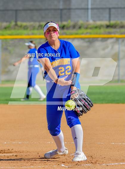 Thumbnail 1 in Clairemont @ Grossmont photogallery.