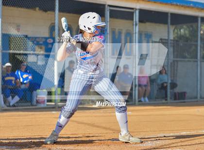 Thumbnail 2 in Clairemont @ Grossmont photogallery.